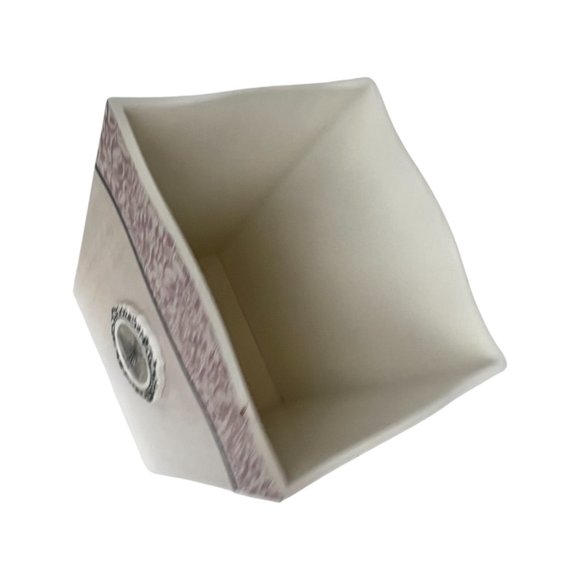 🌸4/$50🌸  Avanti "Juliet" Waste Basket - Picture 6 of 13